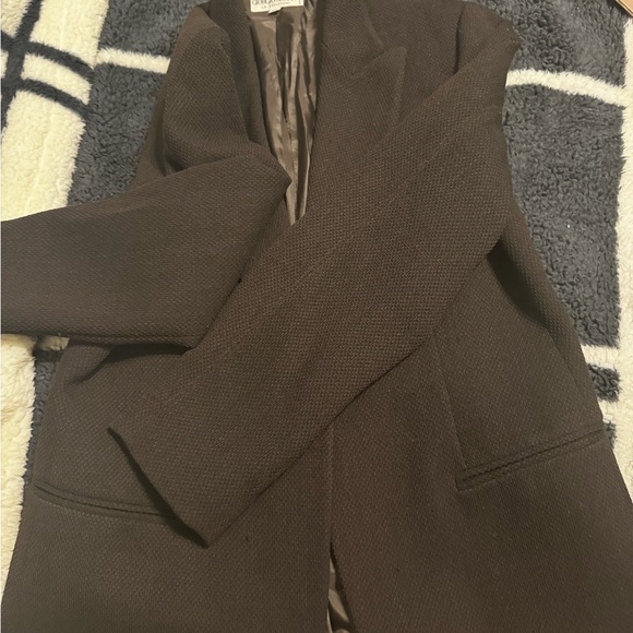 Georgio Armani Brown Blazer (Autentic)size 10 - Picture 2 of 4